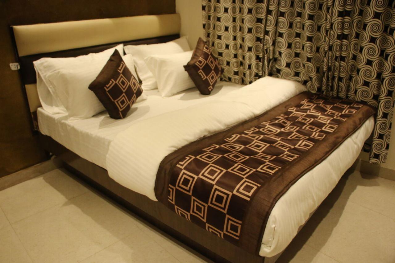 Hotel Snow White Inn Új-Delhi Kültér fotó
