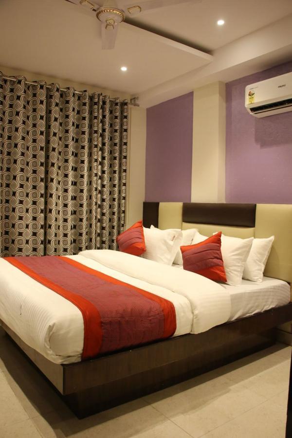 Hotel Snow White Inn Új-Delhi Kültér fotó